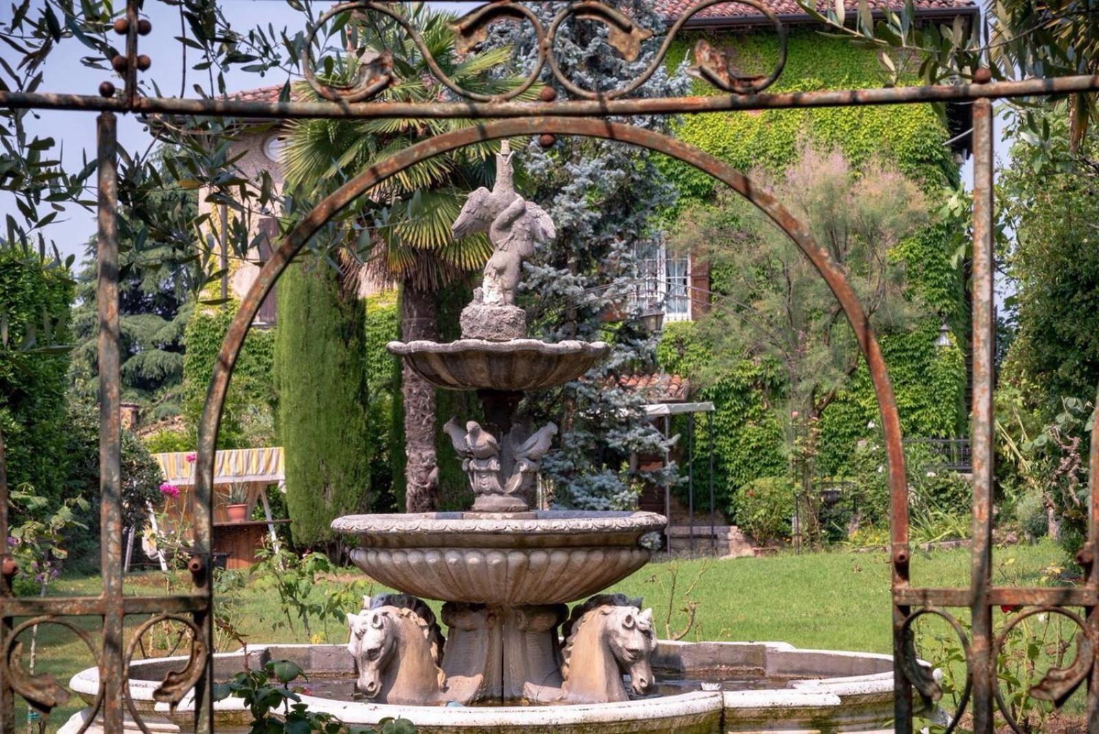 Gussago Torre De Salis Bed & Breakfast エクステリア 写真